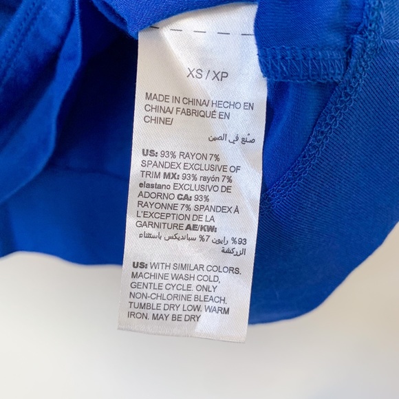 Soma Royal Blue V Neck Shark Bite Hem Short Sleeve T-Shirt - Picture 3 of 4